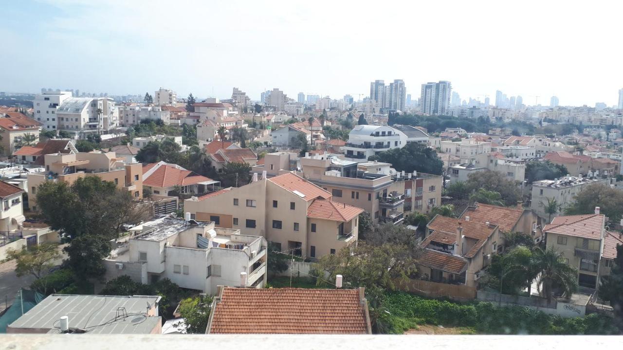 סטודיו חדש ויפה עם נוף לים Apartment Netanya Luaran gambar