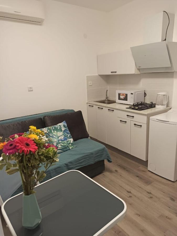 סטודיו חדש ויפה עם נוף לים Apartment Netanya Luaran gambar